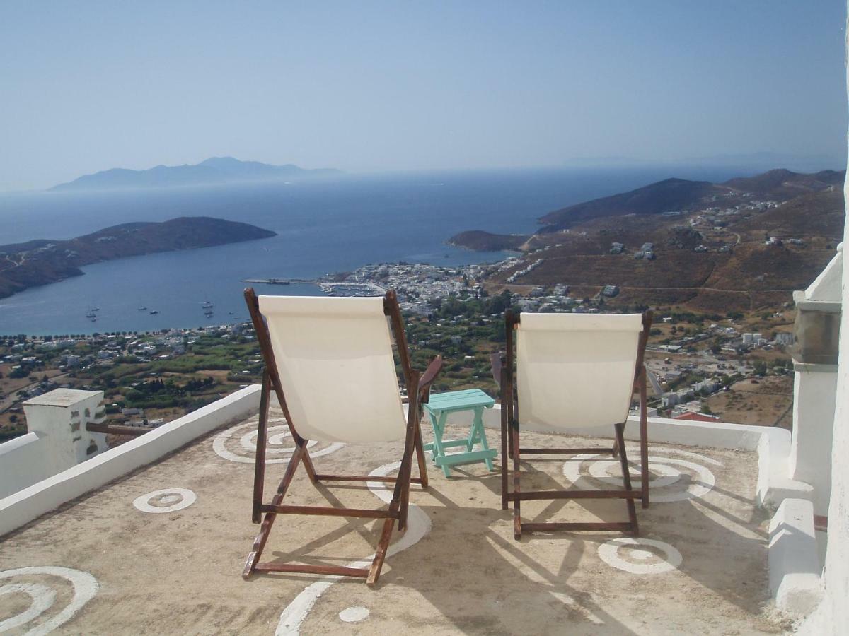 Traditional Stone House With Breathtaking View Serifos Town Exterior photo